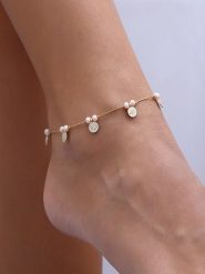 Luja Bijoux Pozłacana bransoletka z elementami ozdobnymi na kostkę rozmiar: onesize. Czerwone bransoletki damskie Luja Bijoux, pozłacane. Za 65.85 zł.