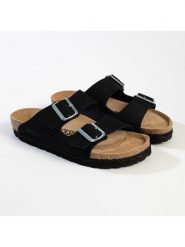 BACKSUN Skórzane klapki w kolorze czarnym rozmiar: 37. Czarne klapki damskie Backsun, bez wzorów, z otwartym noskiem, bez obcasa, bez zapięcia. Za 189.95 zł.