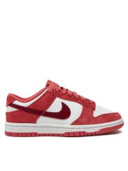 Nike Sneakersy Dunk Low Vday FQ7056 100 Biały. Białe obuwie sportowe damskie Nike, ze skóry, bez zapięcia. Za 356.99 zł.