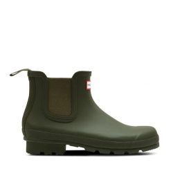 Elastyczne kalosze damskie Hunter Boots Element Chelsea. Zielone kalosze damskie Hunter, bez wzorów, z gumy. Za 706.50 zł.