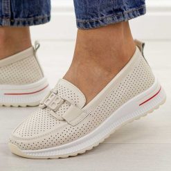 Beżowe ażurowane skórzane półbuty damskie T.Sokolski w26-604. Brązowe półbuty damskie Sokolski, na jesień, w ażurowe wzory, z jeansu, z okrągłym noskiem, bez obcasa, na płaskiej podeszwie, bez zapięcia. Za 199.00 zł.