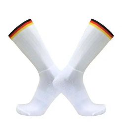 Skarpety rowerowe cycling aero żółto-czerwono-czarne. Czarne skarpetki damskie VELKYNE, bez wzorów, z elastanu. Za 59.99 zł.