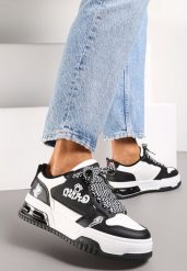 Czarne Sznurowane Sneakersy na Niskiej Platformie Ozdobione Naszywkami Pixila. Czarne obuwie sportowe damskie Renee, bez zapięcia. Za 99.99 zł.