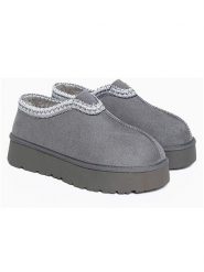 ISLAND BOOT Botki "Ilden" w kolorze jasnoszarym rozmiar: 39. Szare botki damskie Island Boot, z materiału, bez obcasa, na platformie, bez zapięcia. Za 165.99 zł.