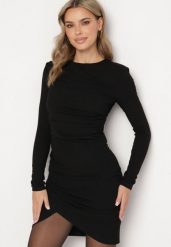 Czarna Prążkowana Sukienka z Wiskozą o Dopasowanym Kroju z Marszczeniem Hetarvia. Czarne sukienki damskie Born2be, bez wzorów, prążkowane, eleganckie, bez ramiączek. W wyprzedaży za 144.49 zł.
