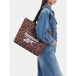 Torebka Reebok. Brązowe shopper bag Reebok, bez wzorów, bez dodatków. Za 119.99 zł.