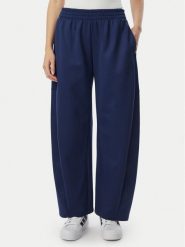 Adidas Spodnie dresowe Soft Lux Winter Knit Barrel KR0119 Niebieski Loose Fit. Niebieskie spodnie dresowe damskie Adidas, l, bez wzorów, z dresówki. Za 328.99 zł.