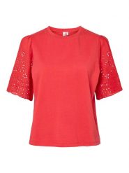 YAS Koszulka w kolorze czerwonym rozmiar: M. Czerwone bluzki damskie YAS, m, bez wzorów, z bawełny, bez kołnierzyka, bez ramiączek. Za 109.52 zł.