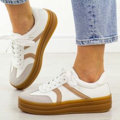 Białe sportowe buty damskie Jezzi News 9087. Białe obuwie sportowe casual damskie Jezzi, z dresówki, trekkingowe. Za 119.00 zł.