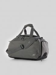 4F Torba sportowa (30 L) - szara Uniwersalny. Szare torby sportowe 4F, bez wzorów, z materiału. Za 149.99 zł.