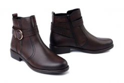RIEKER REMONTE D0F81-25 brown, botki damskie. Brązowe botki damskie Rieker Remonte, z polaru, bez obcasa, na obcasie, bez zapięcia. Za 436.01 zł.