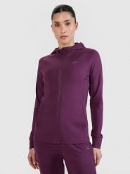 4F Bluza treningowa regular szybkoschnąca damska - fioletowa S. Fioletowe bluzy damskie 4F, s, bez wzorów, z dzianiny, z kapturem. W wyprzedaży za 169.99 zł.