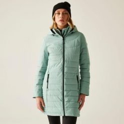 Płaszcz damski zimowy ocieplany Andria. Zielone płaszcze damskie Regatta, na zimę, bez wzorów, z puchu, bez kaptura. Za 372.00 zł.
