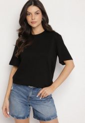Czarny Klasyczny T-shirt o Kroju Oversize z Wiskozą Aderisa. Czarne t-shirty damskie Born2be, m, bez wzorów, z jeansu, bez kołnierzyka. Za 49.99 zł.