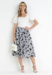 Szara Tiulowa Spódnica z Welurowym Wzorem w Kwiaty i Gumką w Pasie Iyosi. Szare spódnice damskie Born2be, bez wzorów, z tiulu, midi. Za 79.99 zł.