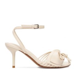 Sandały JENNY. Białe sandały damskie Jenny, bez wzorów, bez obcasa, na szpilce, bez zapięcia. Za 139.99 zł.