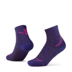 Skarpety BUFF Dryflx Quarter. Fioletowe skarpetki damskie Buff, bez wzorów, z elastanu. Za 119.99 zł.