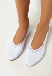 Białe Plecione Balerinki z Ażurowymi Wycięciami Jene. Białe balerinki damskie Born2be, w ażurowe wzory. Za 44.99 zł.