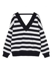 TATUUM Bluza "Neko" w kolorze granatowo-białym rozmiar: M. Białe bluzy damskie TATUUM, m, bez wzorów, bez kaptura. Za 239.86 zł.