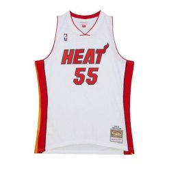Koszulka Miami Heat Swingman 2005/06. Białe koszulki damskie Mitchell & Ness, bez wzorów, bez kołnierzyka, bez ramiączek. Za 577.00 zł.