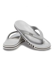 Crocs Japonki "Bayaband" w kolorze szarym rozmiar: 37/38. Szare klapki damskie Crocs, bez wzorów, z otwartym noskiem, bez obcasa, bez zapięcia. Za 78.84 zł.
