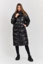 HETREGO Czarny damski płaszcz puchowy Tara Woman Oversized Quilted Coat. Czarne płaszcze damskie HETREGO, uniwersalny, bez wzorów, z poliamidu, bez kaptura. W wyprzedaży za 1,349.99 zł.