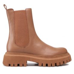 Sztyblety Badura. Brązowe botki damskie Badura, bez obcasa, na płaskiej podeszwie, bez zapięcia. Za 219.99 zł.