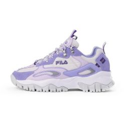 Buty damskie trekkingowe Fila RAY TRACER TR2 WMN. Białe obuwie trekkingowe damskie Fila, z materiału, bez zapięcia. Za 248.00 zł.