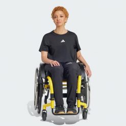 Koszulka Training Adaptive Workout. Białe bluzki damskie Adidas, xs, bez wzorów, z materiału, bez kołnierzyka, bez ramiączek. W wyprzedaży za 99.50 zł.