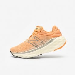 Buty do biegania damskie New Balance 840. Obuwie sportowe damskie New Balance, bez zapięcia, do biegania. Za 669.99 zł.
