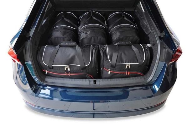 Torby Do Bagażnika Skoda Octavia Liftback 2020+ 5Szt Kjust. Czarne torby podróżne KJUST, bez wzorów, z kauczuku. Za 1,599.00 zł.