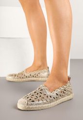 Złote Ażurowe Espadryle Vices z Plecionym Sznurkiem Arivila. Żółte espadryle damskie Born2be, w ażurowe wzory, bez obcasa, na płaskiej podeszwie. Za 54.99 zł.