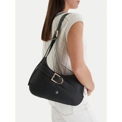 Torebka Beverly Hills Polo Club. Czarne torebki klasyczne damskie Beverly Hills Polo Club, bez dodatków. Za 219.99 zł.