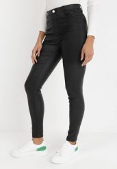 Czarne Spodnie Skinny Phyneo. Czarne rurki damskie Born2be, bez wzorów, z jeansu. Za 49.99 zł.