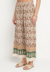 Brązowe Bawełniane Spodnie z Wysokim Stanem o Długości 7/8 ze Wzorem Boho Lisavinea. Brązowe spodnie materiałowe damskie Born2be, z aplikacjami, z bawełny. Za 29.99 zł.