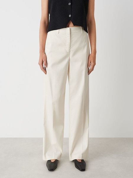 OPUS Spodnie w kolorze kremowym rozmiar: 38. Brązowe spodnie materiałowe damskie Opus, bez wzorów, z materiału. Za 157.73 zł.