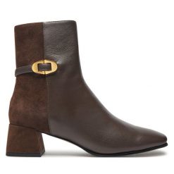 Botki Coccinelle. Brązowe botki damskie Coccinelle, bez obcasa, na słupku, bez zapięcia. Za 1,149.00 zł.