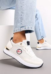 Białe Sneakersy z Haftowaną Naszywką i Metaliczną Wstawką Elnara. Białe obuwie sportowe damskie Renee, z jeansu, bez zapięcia. Za 59.99 zł.