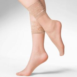 Cienkie skarpetki Gabriella z koronką Kala beige. Brązowe skarpetki damskie Gabriella, bez wzorów, z dzianiny. Za 21.90 zł.