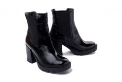 BIOECO BY ARKA 7781 1974 czarny, botki damskie. Czarne botki damskie Bioeco by Arka, na zimę, ze skóry, bez obcasa, na obcasie, bez zapięcia. Za 459.90 zł.