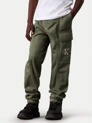 Calvin Klein Jeans Joggery Essential IB0IB02270 M Zielony Regular Fit. Zielone jeansy chłopięce Calvin Klein Jeans, z bawełny. Za 219.99 zł.