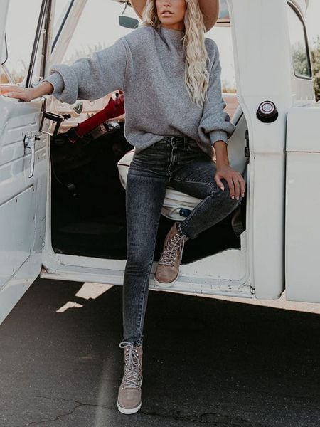 LA Angels Sweter w kolorze jasnoszarym rozmiar: S. Szare swetry klasyczne damskie LA Angels, s, bez kołnierzyka. Za 158.10 zł.