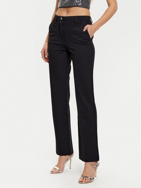 Guess Spodnie materiałowe W5RB30 KCMU2 Czarny Regular Fit. Czarne spodnie materiałowe damskie Guess, z aplikacjami, z materiału. Za 239.99 zł.