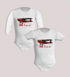 RWD-5 — body (Rozmiar: 9M; Długość rękawa: długi; Rodzaj nadruku: RWD-5). Body niemowlęce nikiniki, bez wzorów, z bawełny, bez kołnierzyka, bez ramiączek. Za 59.00 zł.