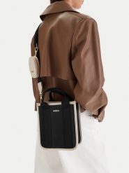 MEXX Torebka EO-MEXX-L-016-09 Czarny. Czarne torebki klasyczne damskie Mexx, z materiału, bez dodatków. Za 249.99 zł.