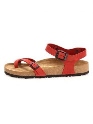 Comfortfusse Skórzane sandały w kolorze czerwonym rozmiar: 39. Czerwone sandały damskie Comfortfüße, bez wzorów, z otwartym noskiem, bez obcasa, bez zapięcia. Za 294.28 zł.