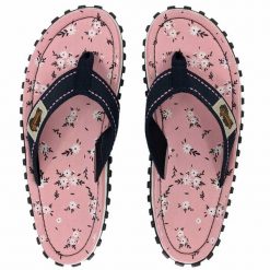 Japonki damskie Gumbies Islander Canvas Flip-Flops. Brązowe klapki damskie Gumbies, bez wzorów, bez obcasa, bez zapięcia. Za 95.45 zł.