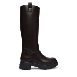 Kozaki Armani Exchange. Brązowe kozaki damskie Armani Exchange, bez obcasa, na płaskiej podeszwie, bez zapięcia. Za 1,169.00 zł.