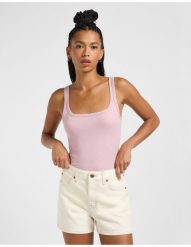 DAMSKA KOSZULKA LEE SQUARE TANK SOFT MAUVE 112363644. Fioletowe koszulki damskie Lee, m, bez wzorów, bez kołnierzyka, bez ramiączek. Za 79.99 zł.