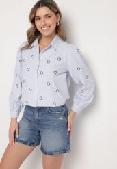 Niebiesko-Czarna Bawełniana Koszula z Ozdobnym Haftem Doviene. Niebieskie koszule damskie Born2be, l, bez wzorów, z bawełny, eleganckie, bez kołnierzyka, bez ramiączek. Za 69.99 zł.